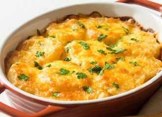 Papas gratinadas con mozzarella